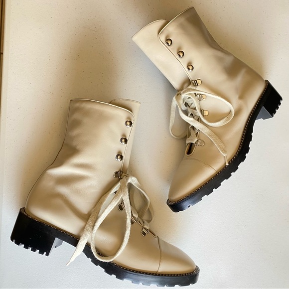 Stuart Weizmann Size 10.5 Ivory Cream Genuine Leather Almond Toe Lace Up Boot - Picture 1 of 9